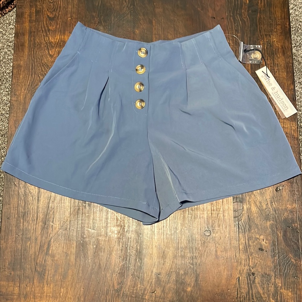 june & hudson - Women’s Dress Shorts - XSmall - New with Tags